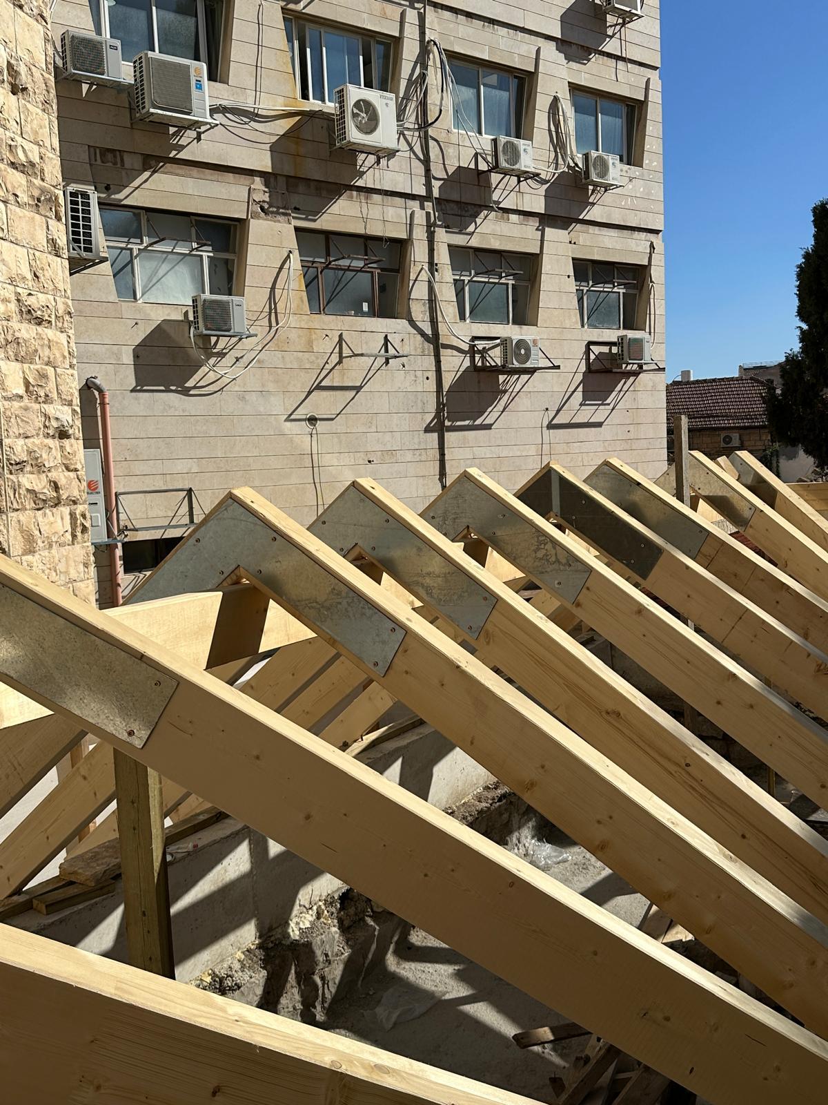 עבודה של התותחים בגגות